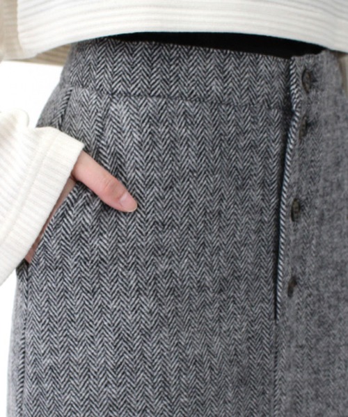 STYLEBLOCK(スタイルブロック)の「起毛ヘリンボーンフロント釦スカート(スカート・レディース・ベージュ/ホワイト/チャコールグレー・M)」の9枚目の写真