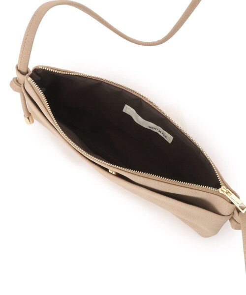 SHOO・LA・RUE（シューラルー）の「◆カードケース付横長ショルダー（ショルダーバッグ・レディース・ブラック/ライトグリーン/サンドベージュ/ピンク系その他・00）」の5枚目の写真