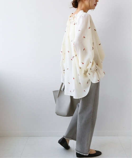 JOURNAL STANDARD relume(ジャーナルスタンダード レリューム)の「《追加》フラワーエンブロイダリーブラウス◆(シャツ/ブラウス・レディース・ナチュラル・FREE)」の15枚目の写真
