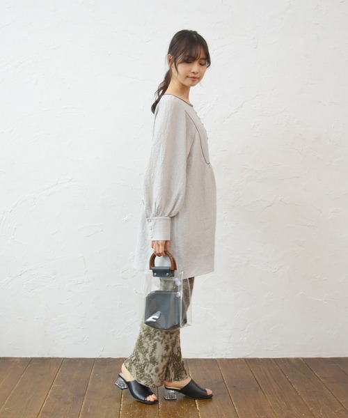 NOFALL（ノーフォール）の「スクエアトゥミュールサンダルクリアヒール（サンダル・レディース・ベージュ/アイボリー/グレー/ブラック・S/LL/M/L/SS/3L）」の14枚目の写真