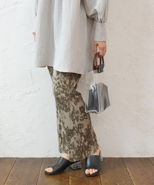 NOFALL（ノーフォール）の「スクエアトゥミュールサンダルクリアヒール（サンダル・レディース・ベージュ/アイボリー/グレー/ブラック・S/LL/M/L/SS/3L）」の17枚目の写真