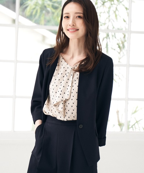 ikka(イッカ)の「フロントラッフルブラウス(シャツ/ブラウス・レディース・ライトベージュ/オフホワイト/ネイビー・L/M)」の17枚目の写真