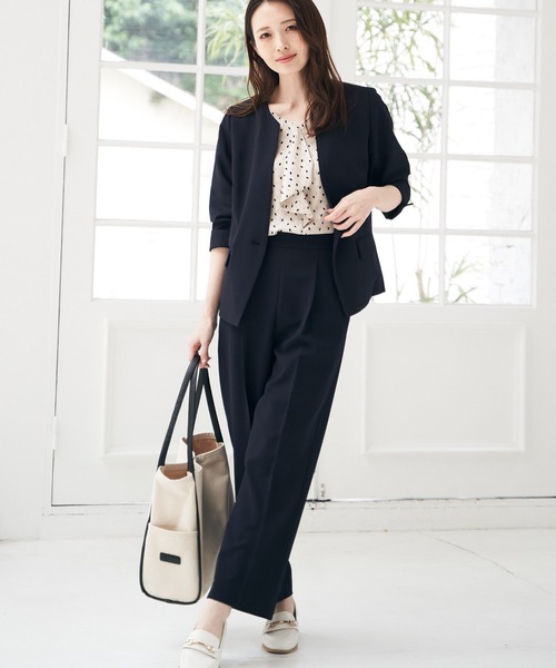 ikka(イッカ)の「フロントラッフルブラウス(シャツ/ブラウス・レディース・ライトベージュ/オフホワイト/ネイビー・L/M)」の19枚目の写真