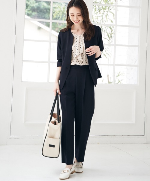 ikka(イッカ)の「フロントラッフルブラウス(シャツ/ブラウス・レディース・ライトベージュ/オフホワイト/ネイビー・L/M)」の18枚目の写真