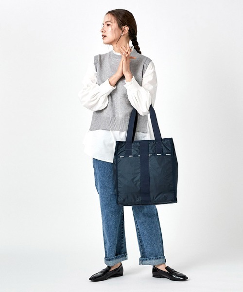 LeSportsac（レスポートサック）の「MEDIUM CITY TOTE ダークブルーC