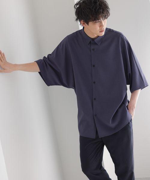 LOWRYS FARM(ローリーズファーム)の「REFLAXドルマンシャツ 278660(シャツ/ブラウス・メンズ・ネイビー/サックスブルー/ピンク/ライトベージュ・MEDIUM/LARGE)」の3枚目の写真