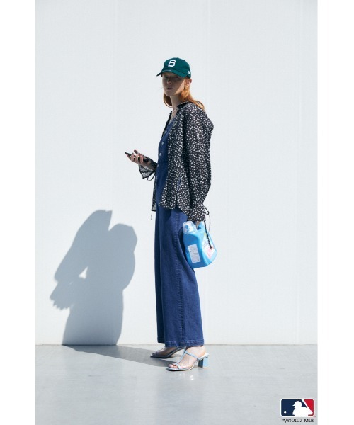 MOUSSY（マウジー）の「SHEER シャツ（シャツ/ブラウス・レディース・ブラック系その他/ライトブルー/オフホワイト・FREE）」の4枚目の写真