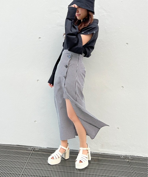 abc une face(アーベーセーアンフェイス)の「ラップスリットロングスカート(スカート・レディース・ブラック/ベージュ/ブラック系その他/ブラック系その他2・FREE)」の11枚目の写真