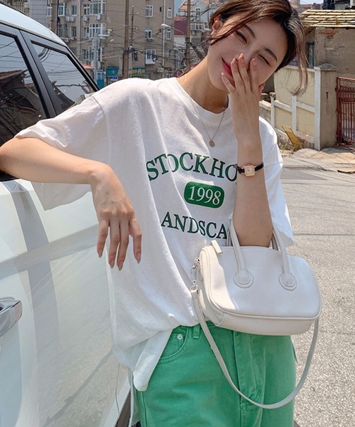 meJane(ミージェーン)の「STOCK HOLMロゴプリントTシャツ【ZOZOTOWN限定】(Tシャツ/カットソー・レディース・ホワイト/アイボリー・FREE)」の2枚目の写真