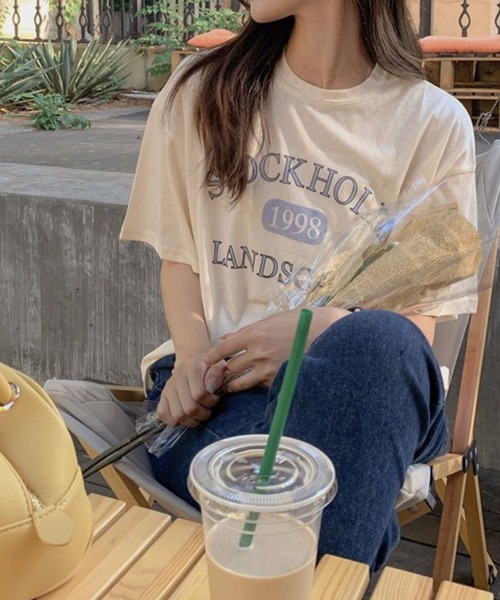 meJane(ミージェーン)の「STOCK HOLMロゴプリントTシャツ【ZOZOTOWN限定】(Tシャツ/カットソー・レディース・ホワイト/アイボリー・FREE)」の8枚目の写真