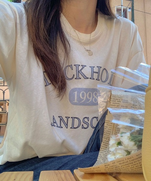 meJane(ミージェーン)の「STOCK HOLMロゴプリントTシャツ【ZOZOTOWN限定】(Tシャツ/カットソー・レディース・ホワイト/アイボリー・FREE)」の9枚目の写真