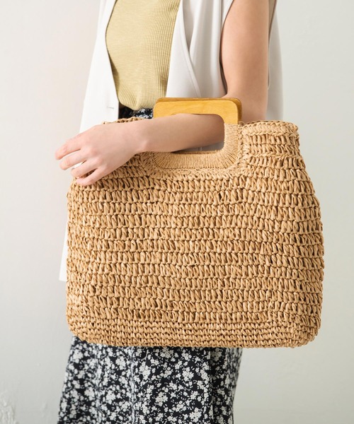 Crisp（クリスプ）の「ウッドハンドルスクエアバッグ（ハンドバッグ・レディース・ベージュ/ナチュラル・FREE）」の2枚目の写真