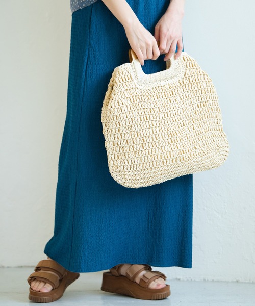 Crisp（クリスプ）の「ウッドハンドルスクエアバッグ（ハンドバッグ・レディース・ベージュ/ナチュラル・FREE）」の4枚目の写真