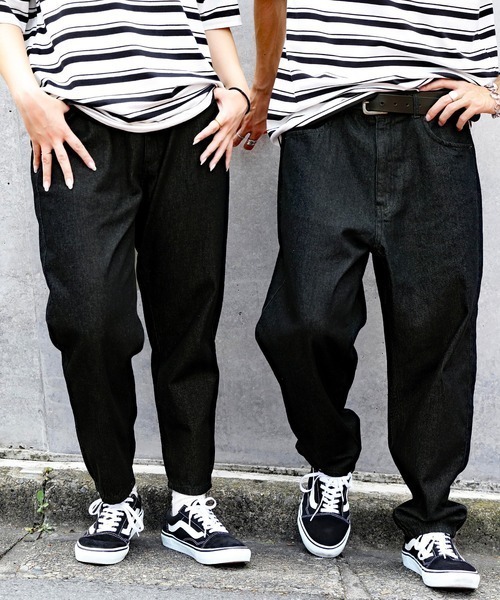 ８(eight)（エイト）の「テーパードデニムバルーンパンツ（デニムパンツ・メンズ・ブルー系その他3/ケミカルウォッシュ/インディゴブルー/ダークグリーン/ブルー系その他/ブラック/ブルー系その他2/ブラック系その他2/オフホワイト/ブラック系その他/ブルー系その他4・SMALL/MEDIUM/LARGE）」の2枚目の写真