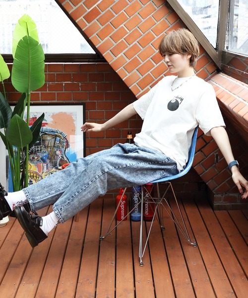 ８(eight)（エイト）の「テーパードデニムバルーンパンツ（デニムパンツ・メンズ・ブルー系その他3/ケミカルウォッシュ/インディゴブルー/ダークグリーン/ブルー系その他/ブラック/ブルー系その他2/ブラック系その他2/オフホワイト/ブラック系その他/ブルー系その他4・SMALL/MEDIUM/LARGE）」の21枚目の写真