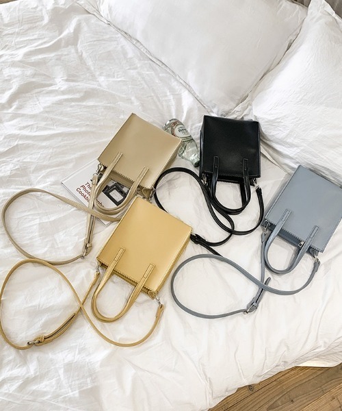 MAISON BREEZE（メゾンブリーズ）の「【MAISON BREEZE】ショルダー付きミニスクエアトート　KNF（トートバッグ・レディース・ブラック/ベージュ/サックスブルー/イエロー・FREE）」の6枚目の写真