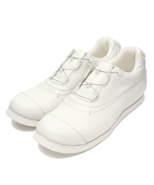 SPECTUSSHOECO.(スペクタスシューコー)の「SPECTUSSHOE(スペクタスシュー) SPECTUS I●(その他シューズ・メンズ・ブラック/ホワイト・26.5cm/26cm/27cm/25.5cm/27.5cm)」の1枚目の写真