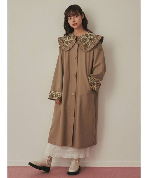 merry jenny(メリージェニー)の「フリルカラージャガードコンビトレンチ(トレンチコート・レディース・ブラウン/ベージュ/ブラック・FREE)」の7枚目の写真