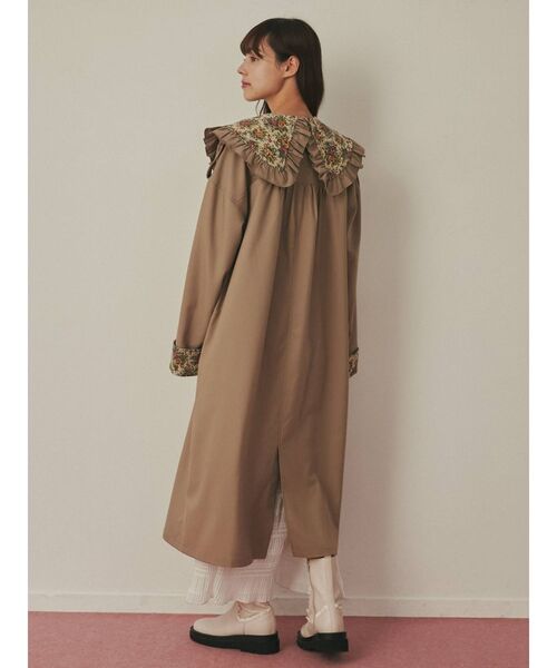 merry jenny(メリージェニー)の「フリルカラージャガードコンビトレンチ(トレンチコート・レディース・ブラウン/ベージュ/ブラック・FREE)」の8枚目の写真