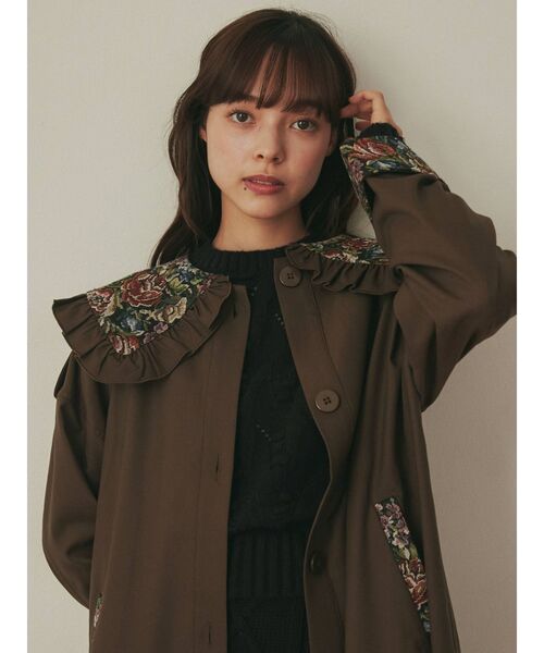merry jenny(メリージェニー)の「フリルカラージャガードコンビトレンチ(トレンチコート・レディース・ブラウン/ベージュ/ブラック・FREE)」の22枚目の写真