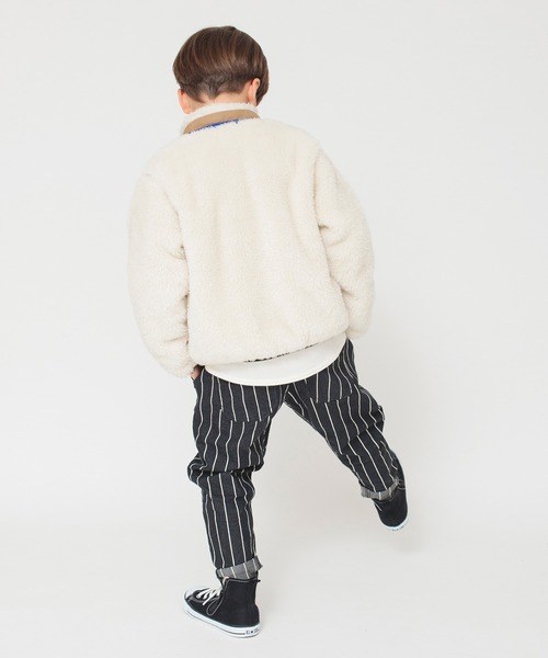 BRANSHES(ブランシェス)の「【やわらか】ボアジャケット(ブルゾン・キッズ・ブラック/アイボリー/カモフラージュ・100/90/130/110/140/120/150/160)」の19枚目の写真