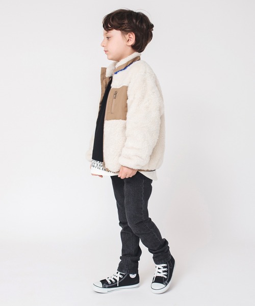 BRANSHES(ブランシェス)の「【やわらか】ボアジャケット(ブルゾン・キッズ・ブラック/アイボリー/カモフラージュ・100/90/130/110/140/120/150/160)」の6枚目の写真