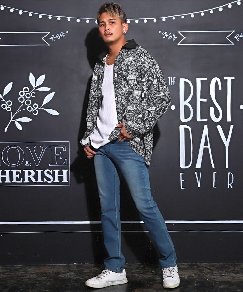 LUXSTYLE(ラグスタイル)の「衿配色総柄プリント長袖シャツ(シャツ/ブラウス・メンズ・ブラック×イエロー/ブラック×ホワイト/マルチ・L/M)」の6枚目の写真