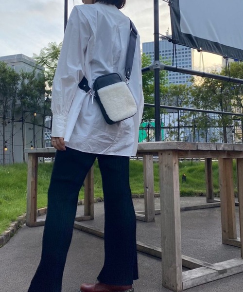 ikot（イコット）の「【Scrap Book × ikot】ムートンショルダー（ショルダーバッグ・レディース・ブルー/グリーン/イエロー/ホワイト・FREE）」の14枚目の写真