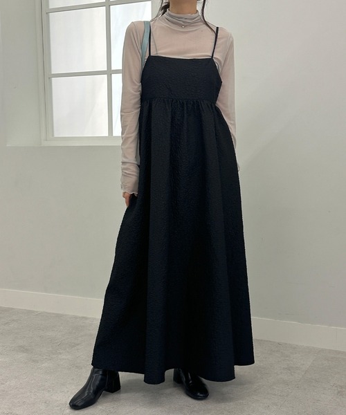 solleim（ソルレム）の「ぽこぽこジャガードキャミワンピース（ジャンパースカート・レディース・アイボリー/ブラック/オフホワイト・M）」の12枚目の写真