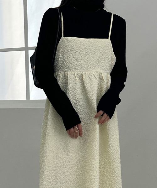 solleim（ソルレム）の「ぽこぽこジャガードキャミワンピース（ジャンパースカート・レディース・アイボリー/ブラック/オフホワイト・M）」の13枚目の写真