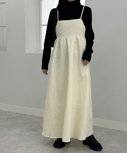 solleim（ソルレム）の「ぽこぽこジャガードキャミワンピース（ジャンパースカート・レディース・アイボリー/ブラック/オフホワイト・M）」の20枚目の写真