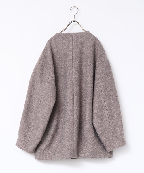 hunch（ハンチ）の「ウールライクミディアムコート l 真冬 防寒 コクーン型 シンプル 重ね着 オーバーサイズ あったかポケット（ノーカラーコート・レディース・グレイッシュベージュ/アイボリー/ネイビー・FREE）」の17枚目の写真