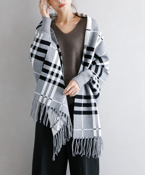 La-gemme（ラジェム）の「ストール風羽織カーディガン（カーディガン/ボレロ・レディース・ブラック×グレー/ブルー系その他/チェック/ブラウン系その他3/ブルー系その他2/ブラウン系その他/ブラウン系その他2/グレー×ピンク・フリー）」の8枚目の写真