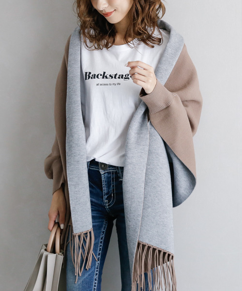 La-gemme（ラジェム）の「ストール風羽織カーディガン（カーディガン/ボレロ・レディース・ブラック×グレー/ブルー系その他/チェック/ブラウン系その他3/ブルー系その他2/ブラウン系その他/ブラウン系その他2/グレー×ピンク・フリー）」の4枚目の写真