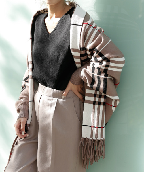 La-gemme（ラジェム）の「ストール風羽織カーディガン（カーディガン/ボレロ・レディース・ブラック×グレー/ブルー系その他/チェック/ブラウン系その他3/ブルー系その他2/ブラウン系その他/ブラウン系その他2/グレー×ピンク・フリー）」の17枚目の写真