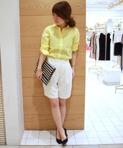 LIMITLESS LUXURY（リミットレスラグジュアリー）の「リネンシャツ。（シャツ/ブラウス・レディース・ホワイト/ネイビー/イエロー/サックスブルー・FREE）」の6枚目の写真