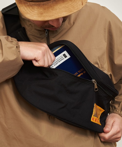 KELTY（ケルティ）の「【KELTY/ケルティ】ナイロンボディバッグ クラシックファニー/80s FANNY（ボディバッグ/ウエストポーチ・メンズ・ブラック/グレー/サンドベージュ/タン・FREE）」の9枚目の写真
