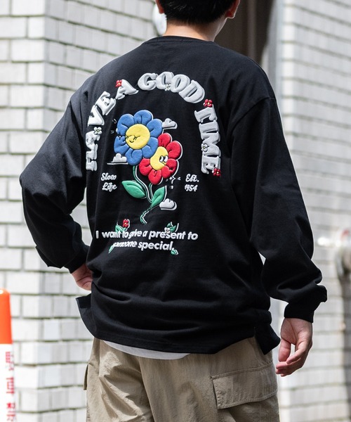 JOHN'S CLOSET(ジョンズクローゼット)の「【13】グラフィック発砲プリント ロングスリーブTシャツ ビリヤード/オバケ/男の子(Tシャツ/カットソー・メンズ・パープル/ブラック/ホワイト/ホワイト系その他/ホワイト系その他3/ブラック系その他2/ブラック系その他/ホワイト系その他2/ブラック系その他3/ブラック系2/ホワイト系1/ホワイト系2/ブラック系1・LARGE/MEDIUM)」の10枚目の写真