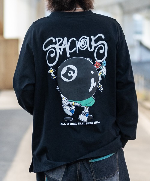 JOHN'S CLOSET(ジョンズクローゼット)の「【13】グラフィック発砲プリント ロングスリーブTシャツ ビリヤード/オバケ/男の子(Tシャツ/カットソー・メンズ・パープル/ブラック/ホワイト/ホワイト系その他/ホワイト系その他3/ブラック系その他2/ブラック系その他/ホワイト系その他2/ブラック系その他3/ブラック系2/ホワイト系1/ホワイト系2/ブラック系1・LARGE/MEDIUM)」の7枚目の写真