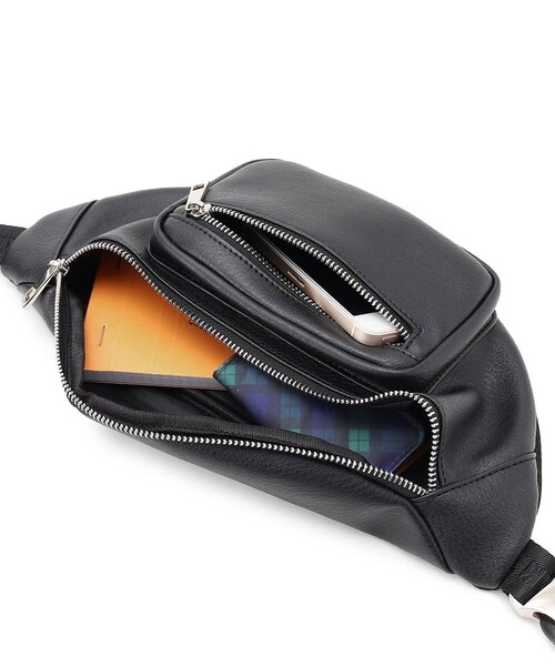 tk.TAKEO KIKUCHI(ティーケータケオキクチ)の「◆【WEB限定】レザー調ミニウエストバッグ(ボディバッグ/ウエストポーチ・メンズ・ダークブラウン/ブラック系5/ブラック・00)」の10枚目の写真