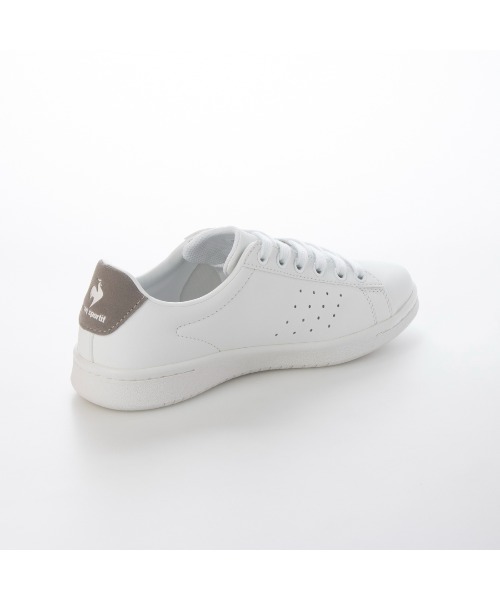 le coq sportif（ルコックスポルティフ）の「コートスタイルスニーカー（LAローランSL／LA ROLANDSL）（スニーカー・レディース・ブラック/杢グレー/ブルー系その他/シルバー系その他4/ホワイト系その他/シルバー系その他3/ブラック×ブラック・23cm/23.5cm/24cm/24.5cm/25cm/22.5cm）」の16枚目の写真