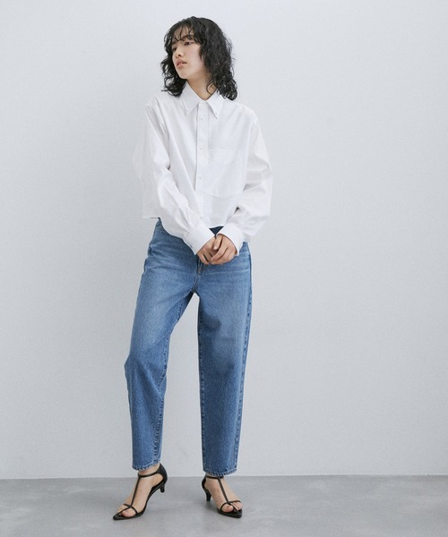 ADAM ET ROPE'(アダムエロペ)の「【NEEDBY】LISA FIT HIGHRISE TAPERED(デニムパンツ・レディース・ブルー・23/24/25/26)」の3枚目の写真