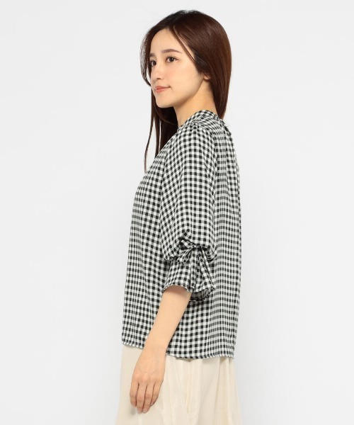 MISCH MASCH（ミッシュマッシュ）の「バルーンリボンブラウス（シャツ/ブラウス・レディース・ホワイト×ブラック/ホワイト/ベージュ/ラベンダー・MEDIUM）」の7枚目の写真