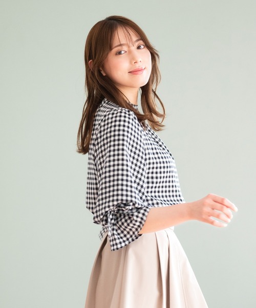 MISCH MASCH（ミッシュマッシュ）の「バルーンリボンブラウス（シャツ/ブラウス・レディース・ホワイト×ブラック/ホワイト/ベージュ/ラベンダー・MEDIUM）」の15枚目の写真