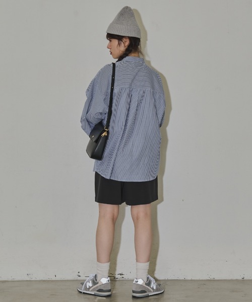 MERLOT（メルロー）の「バンドカラーストライプビッグシャツ（シャツ/ブラウス・レディース・ブルー/ピンク/グリーン・FREE）」の11枚目の写真