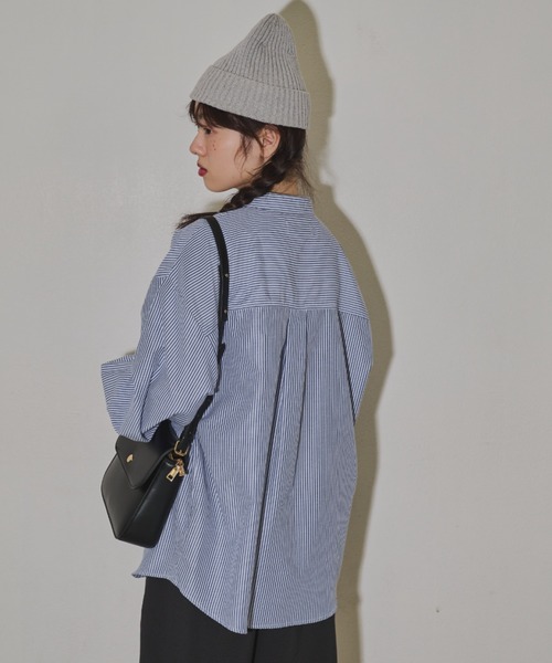 MERLOT（メルロー）の「バンドカラーストライプビッグシャツ（シャツ/ブラウス・レディース・ブルー/ピンク/グリーン・FREE）」の14枚目の写真