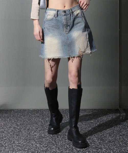 FOLLOWIN（フォロウィン）の「ビンテージダメージウォッシングデニムミニスカート（デニムスカート・レディース・ブルー/ライトブルー/ブラック・MEDIUM/SMALL/LARGE）」の10枚目の写真