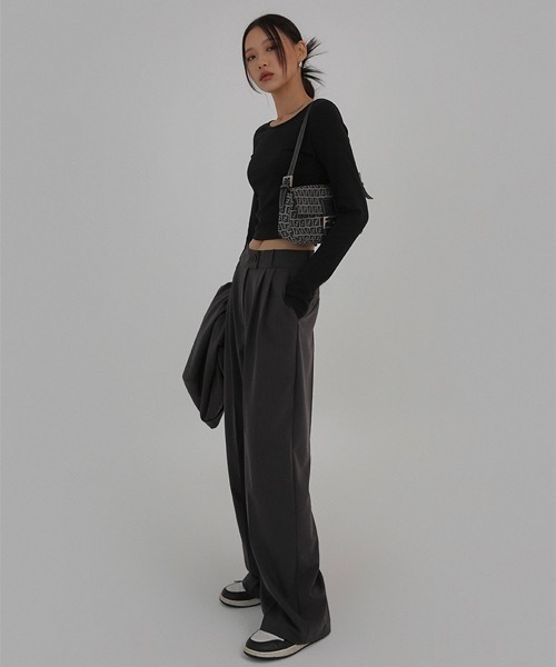 BLACKUP（ブラックアップ）の「[MADE] クロップフィンガーホールウォーマーTシャツ（Tシャツ/カットソー・レディース・ホワイト/ブラック/ミント/ブラウン/グレー・ONE SIZE）」の9枚目の写真