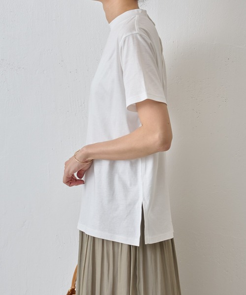 BEARDSLEY(ビアズリー)の「モックネック後ろ釦Tシャツ(Tシャツ/カットソー・レディース・ネイビー/ホワイト/ブラック×ホワイト・FREE)」の10枚目の写真