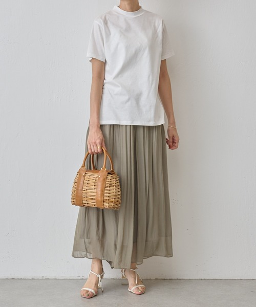 BEARDSLEY(ビアズリー)の「モックネック後ろ釦Tシャツ(Tシャツ/カットソー・レディース・ネイビー/ホワイト/ブラック×ホワイト・FREE)」の15枚目の写真